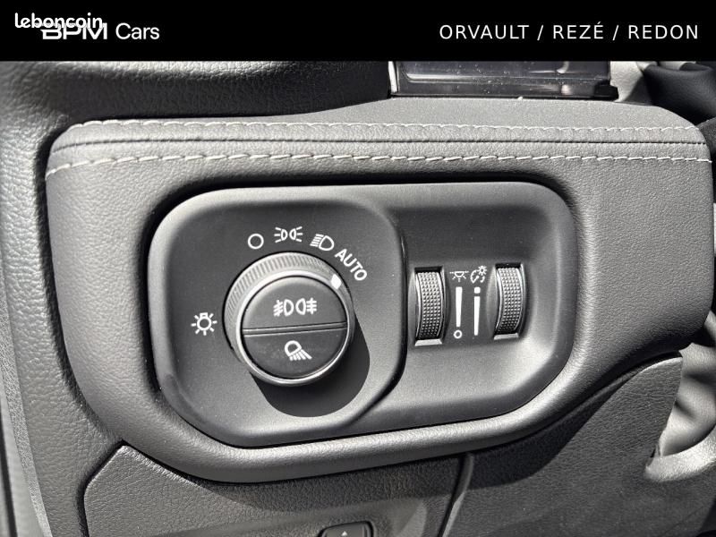 Dodge Ram 1500 LIMITED CREW CAB 4X4 (image 22)