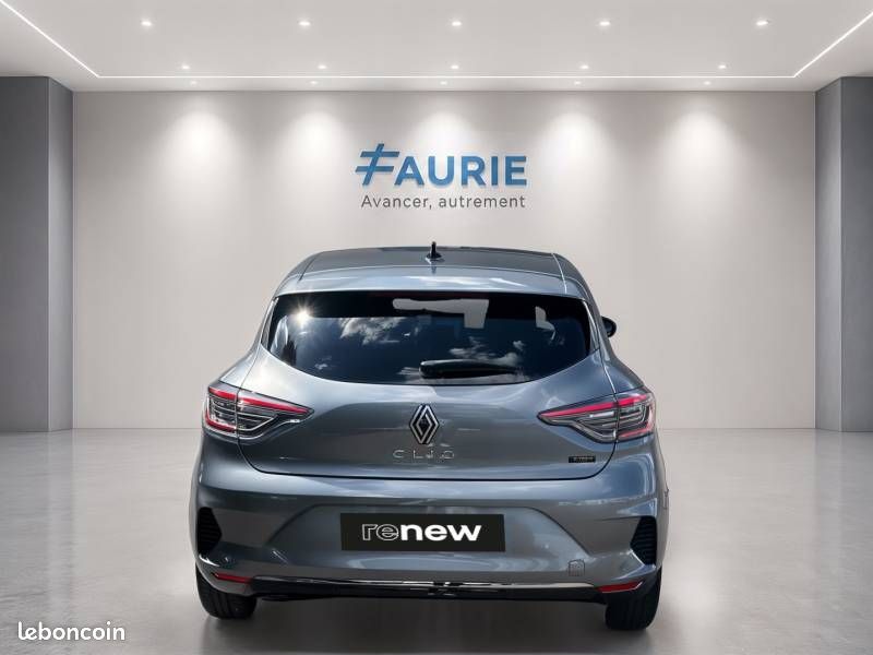 Renault Clio E-Tech full hybrid 145 ch GSR2 Techno (image 6)