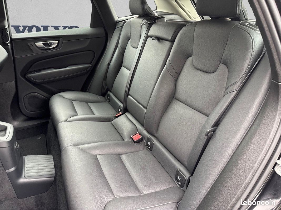 VOLVO XC60 T6 AWD Hybride rechargeable 253 ch+145 ch Geartronic 8 Plus Style Dark (image 6)