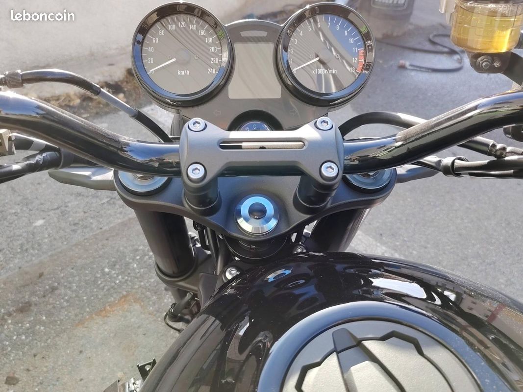 Kawasaki Z 900 RS Black Ball Edition 2026 1ER MAIN GAR 29/04/2030 (image 6)