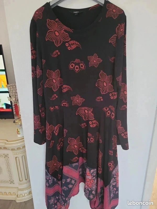 Très belle robe Desigual T/L (image 2)