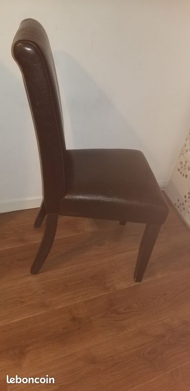Lot de 2 CHAISES bois similicuir marron (image 1)