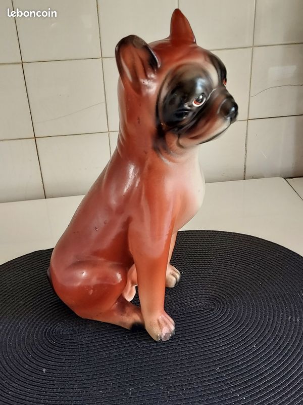 Statue de chien en céramique (image 1)