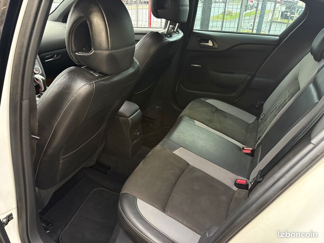 DS DS4 Crossback Sport Chic 1.6 bluehdi 120 EAT6 (image 10)