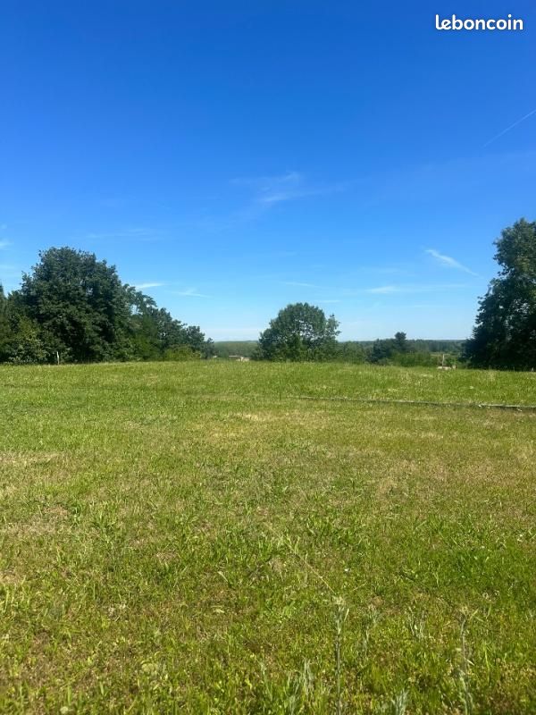 Terrain 1300 m² · à Galgon · 79 000 €