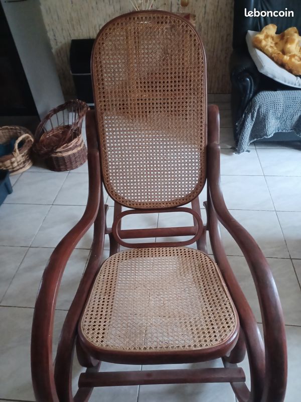Vend rokin chair en bois (image 2)