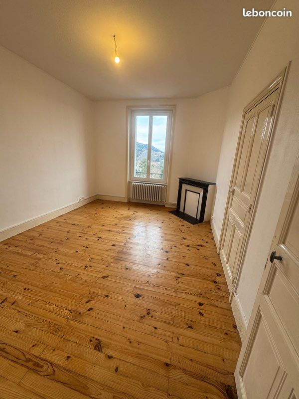 Appartement 4 pièces 120 m² · à Thiers · 120 m² · 750 €/mois
