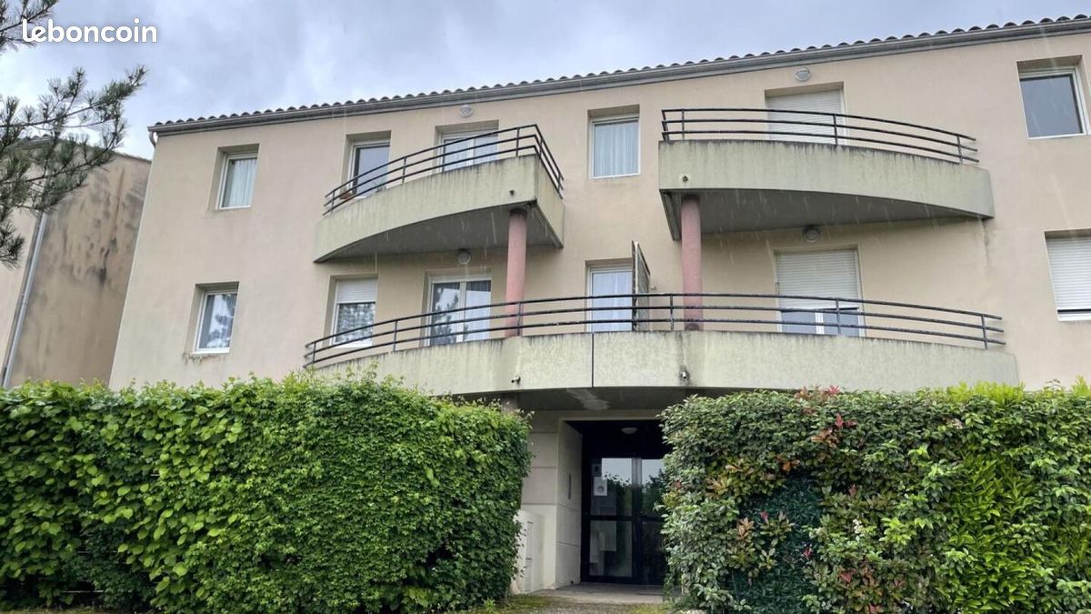 Appartement 2 pièces 44 m² - Saint-Michel 16470 (image principale 0)