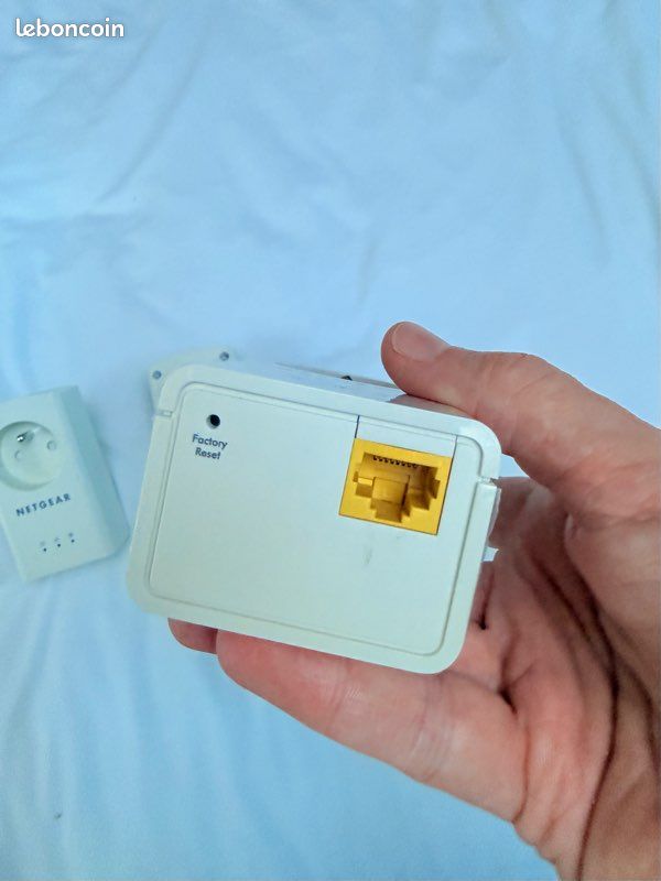 Lot de 4 CPL NETGEAR Powerline 500 – XAV5421 – Prise intégrée (image 4)