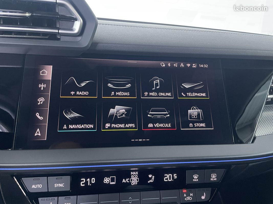 AUDI A3 Berline TFSI Mild Hybrid 150 S tronic 7 S line (image 17)