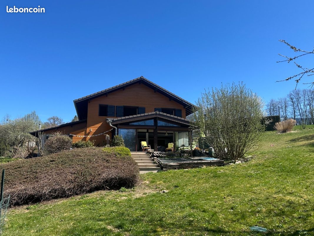 Maison 5 pièces 148 m² · à Fillière · 148 m² · 570 000 €