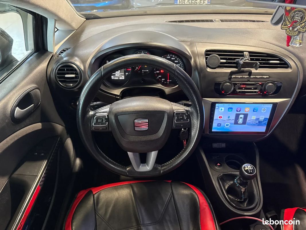 SEAT Leon 1.6 D 105ch Style - 2012 - 171 500 km - CarPlay - Faible km (image 21)