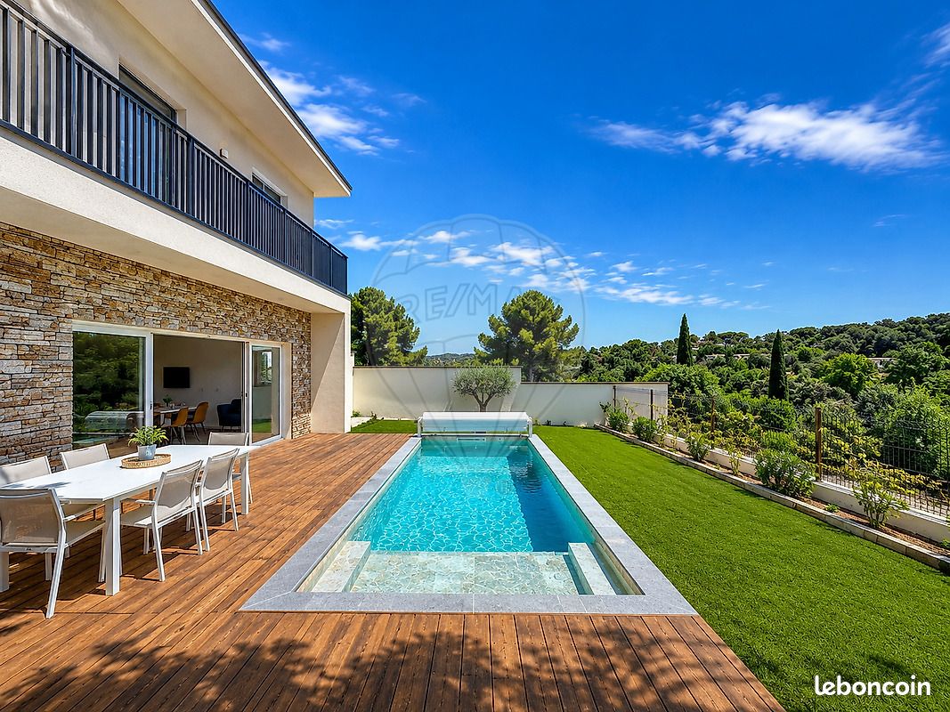 Maison 5 pièces 142 m² · à Nîmes · 142 m² · 549 000 €