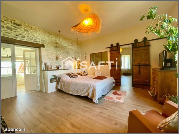 Propriété 6 pièces 177 m²