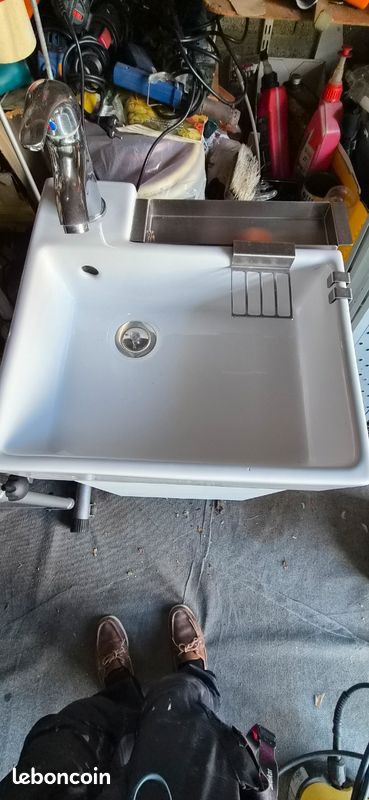Meuble + Lavabo IKEA + Mitigeur (image 1)