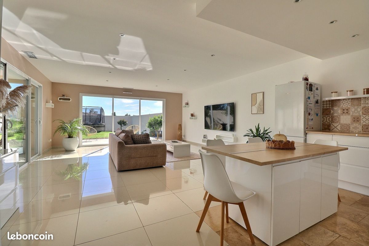 Maison 4 pièces 107 m² · à Laruscade · 107 m² · 279 000 €