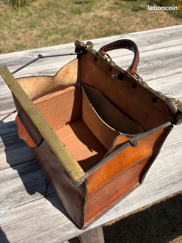 Balle De Médecine Vintage En Cuir 12 Lbs - Années 1940-50 - Fitness Ancien - E-3215