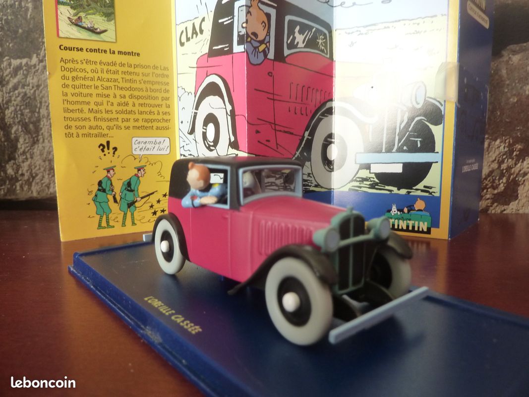 VOITURE TINTIN 1/24 l'auto mitrailleuse l'oreille cassée - MOULINSART