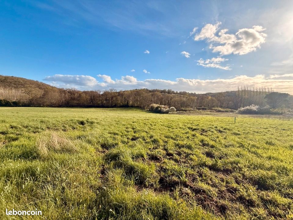 Terrain 2000 m² · à Bouniagues · 25 000 €