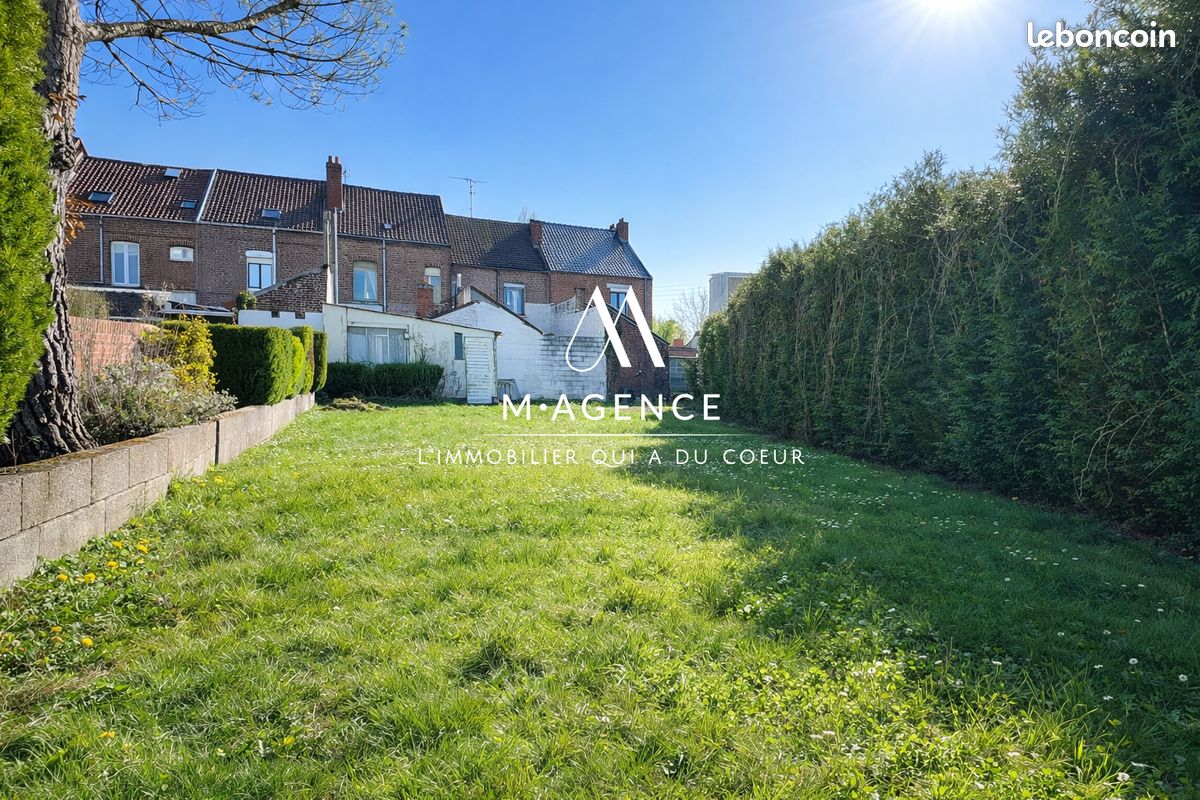 Maison 5 pièces 90 m² · à Saint-Amand-les-Eaux · 90 m² · 126 000 €