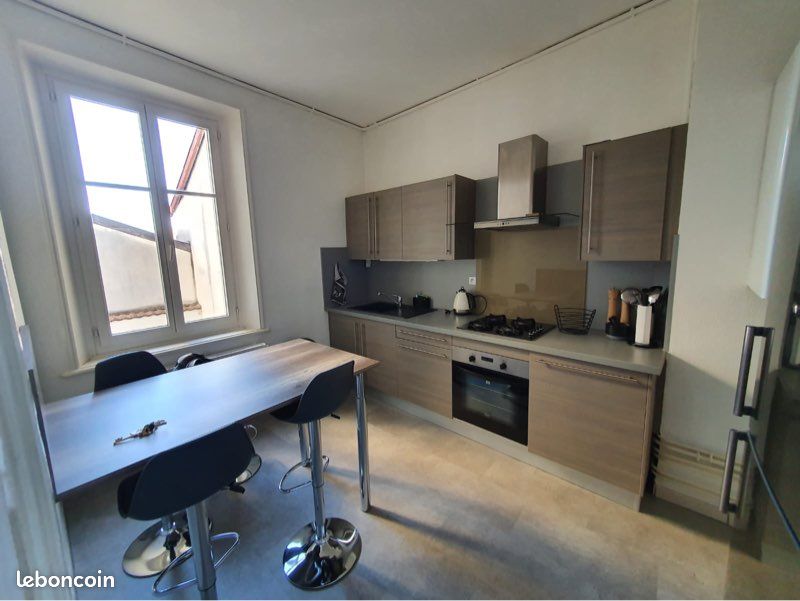 Appartement 4 pièces 114 m² · à Pont-À-Mousson · 114 m² · 860 €