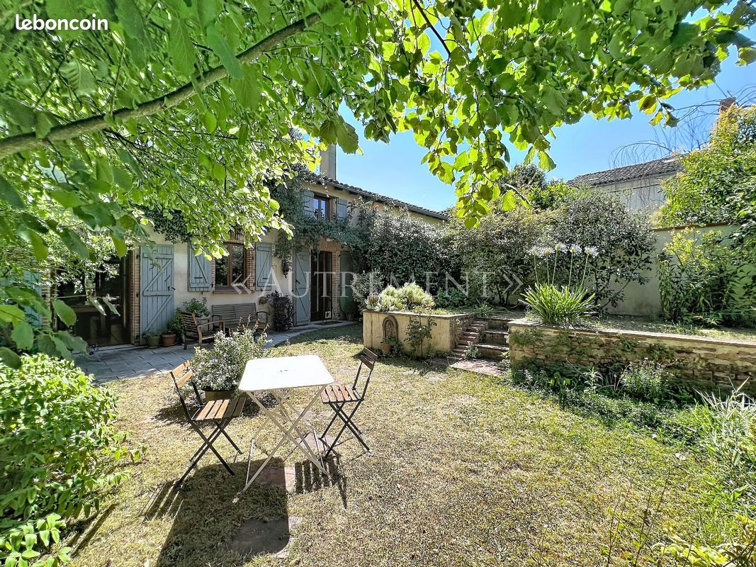 Maison 5 pièces 170 m² · à Saint-Sulpice-la-Pointe · 170 m² · 395 000 €