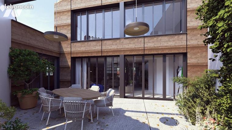 Maison 8 pièces 226 m²