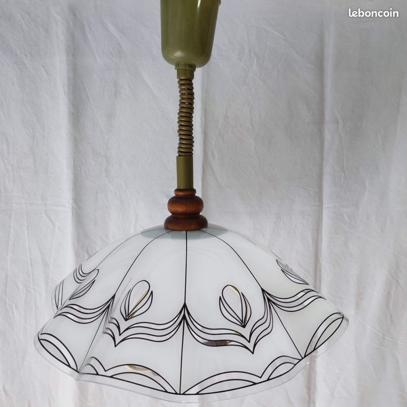 Suspension (image 1)
