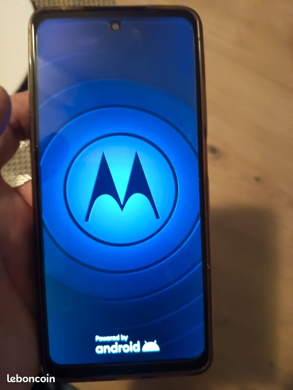 Téléphone portable Motorola g24 (image 1)