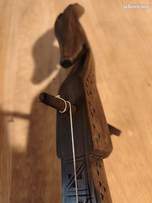 Gusla, instrument a corde (image 6)