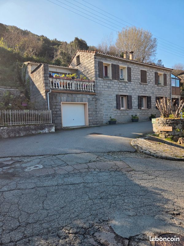 Appartement 5 pièces 97 m² · à Sollacaro · 97 m² · 210 000 €