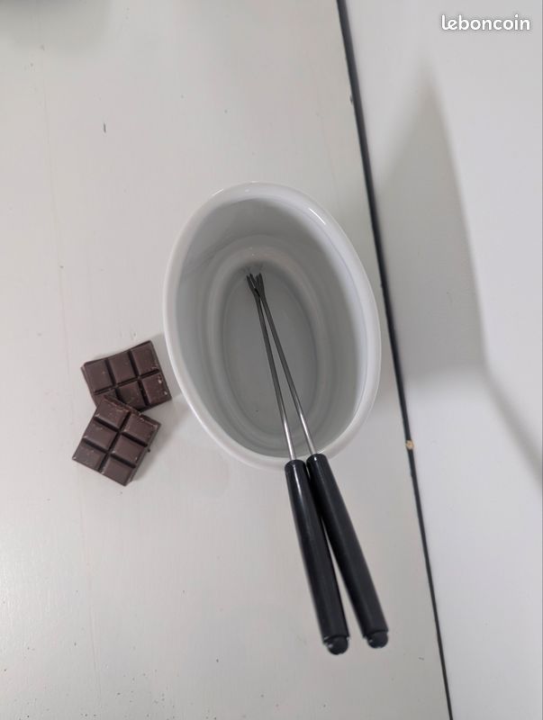 Service à fondue chocolat en céramique blanc avec fourchettes 🍫 (image 4)