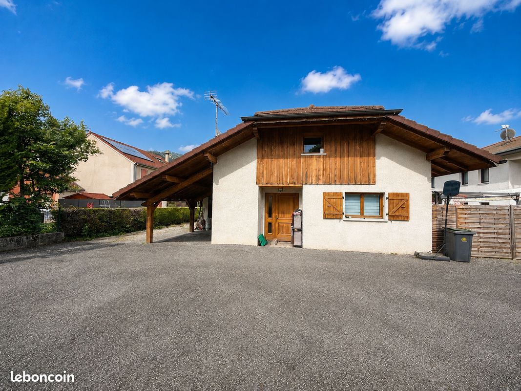 Maison 8 pièces 176 m² · à Bonneville · 176 m² · 700 000 €