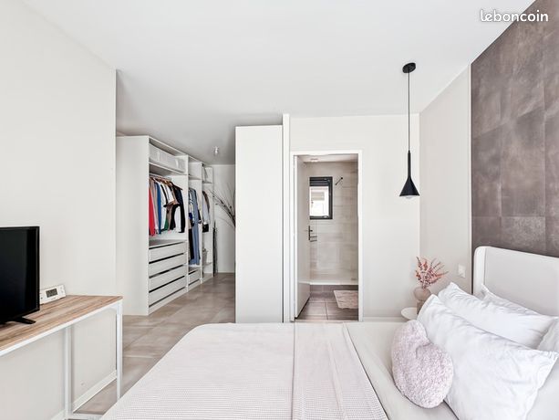 Maison 7 pièces 210 m² — 11