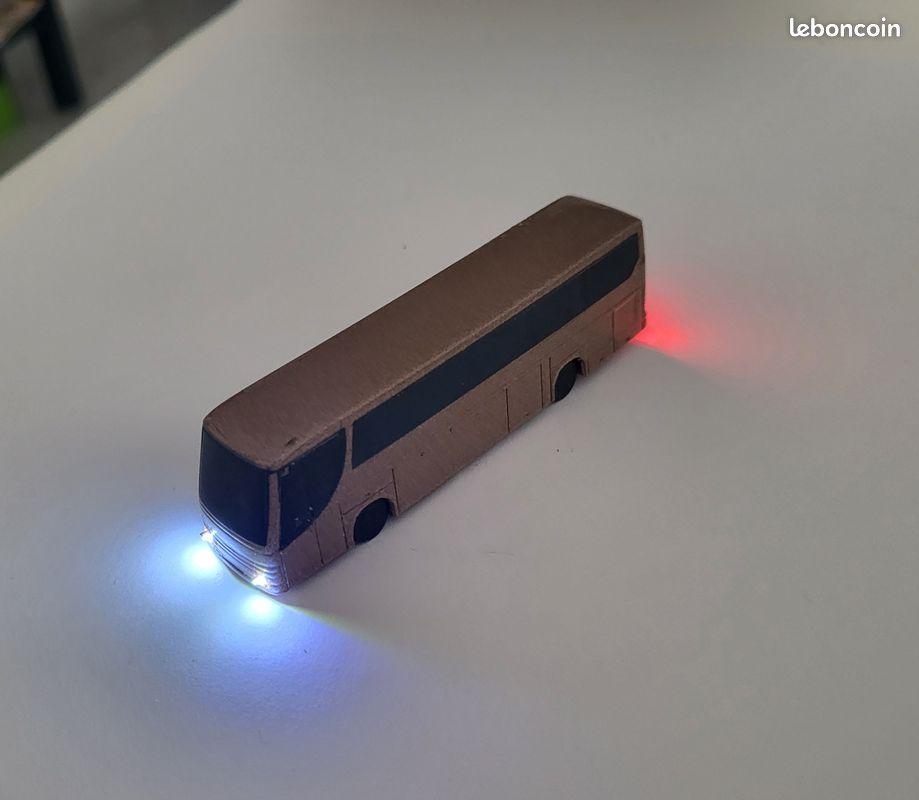 Train véhicule bus avec éclairages leds N (image 3)