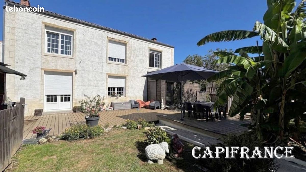Maison 10 pièces 295 m² · à Fontcouverte · 295 m² · 399 950 €