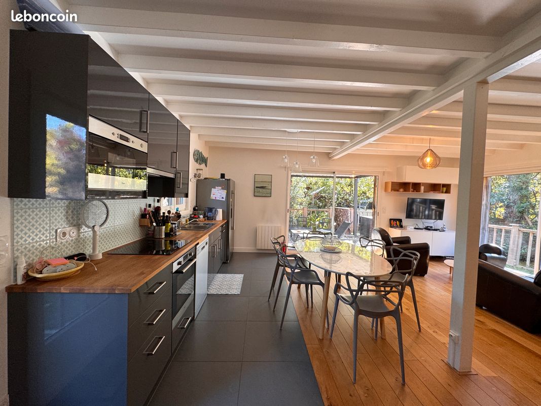 Maison 4 pièces 95 m² · à Lège-Cap-Ferret · 95 m² · 1 750 €/mois