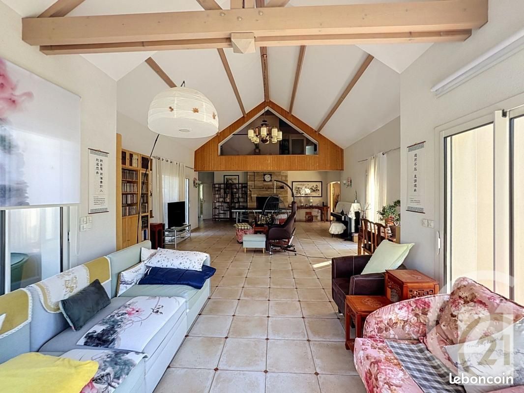 Maison 8 pièces 389 m² · à Thouaré-sur-Loire · 389 m² · 850 000 €