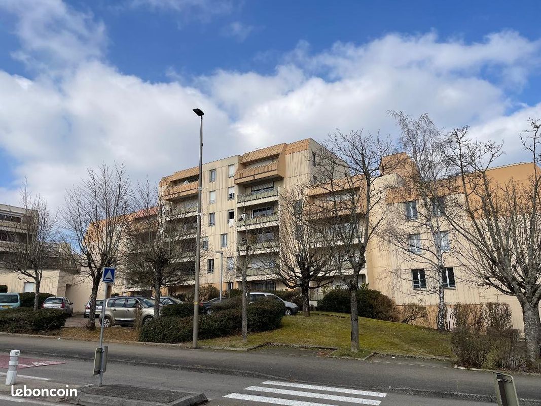 Appartement 2 pièces 52 m² · à Fontaine-lès-Dijon · 52 m² · 740 €