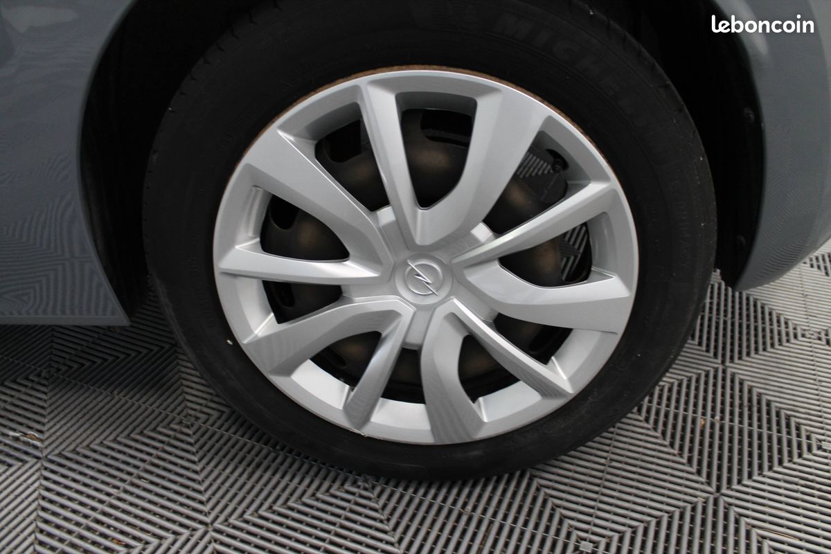 OPEL Corsa 1.2 75 ch BVM5 (image 14)