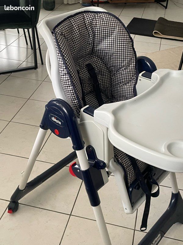 Chaise haute bébé (image 2)