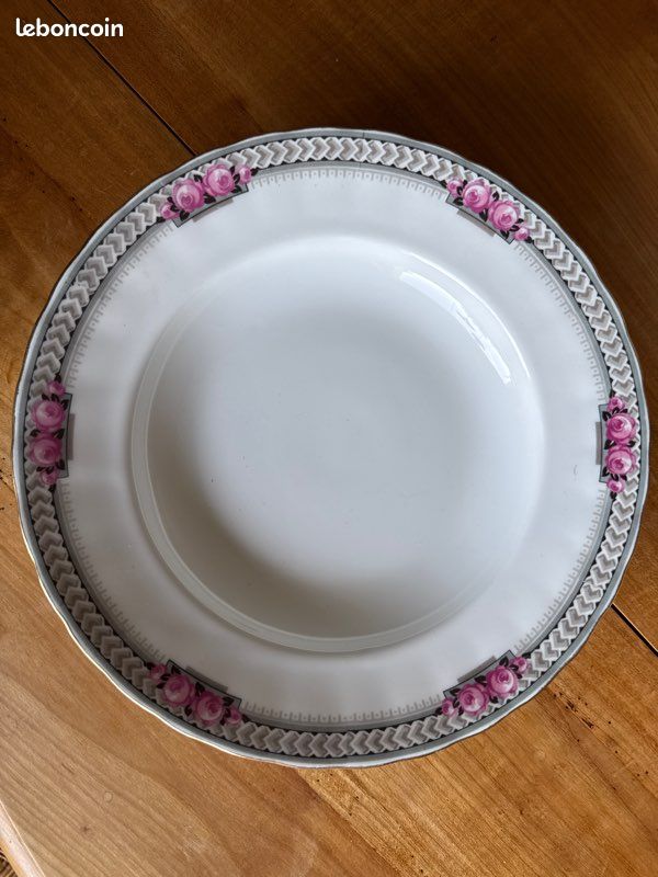 Service ancien en porcelaine de Limoges BR (image 5)