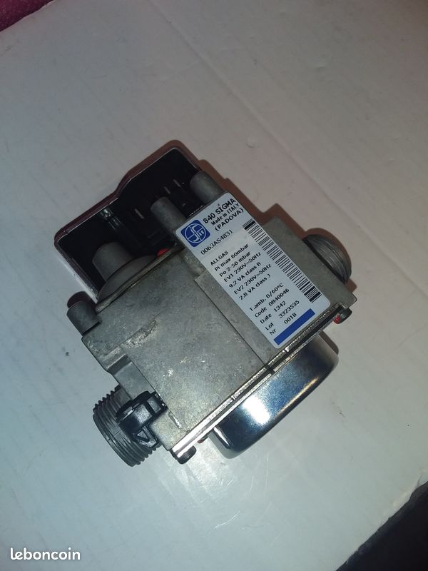Bloc Vanne Gaz SIGMA 845 – PADOVA Italy – 0845079 – Occasion – Pièce Chauffage