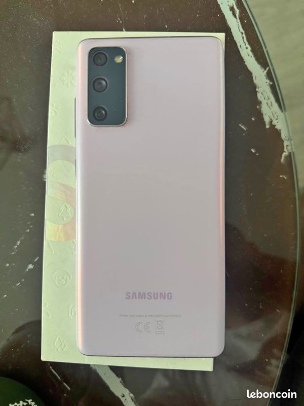 Samsung Galaxy S20 Fe (image 12)