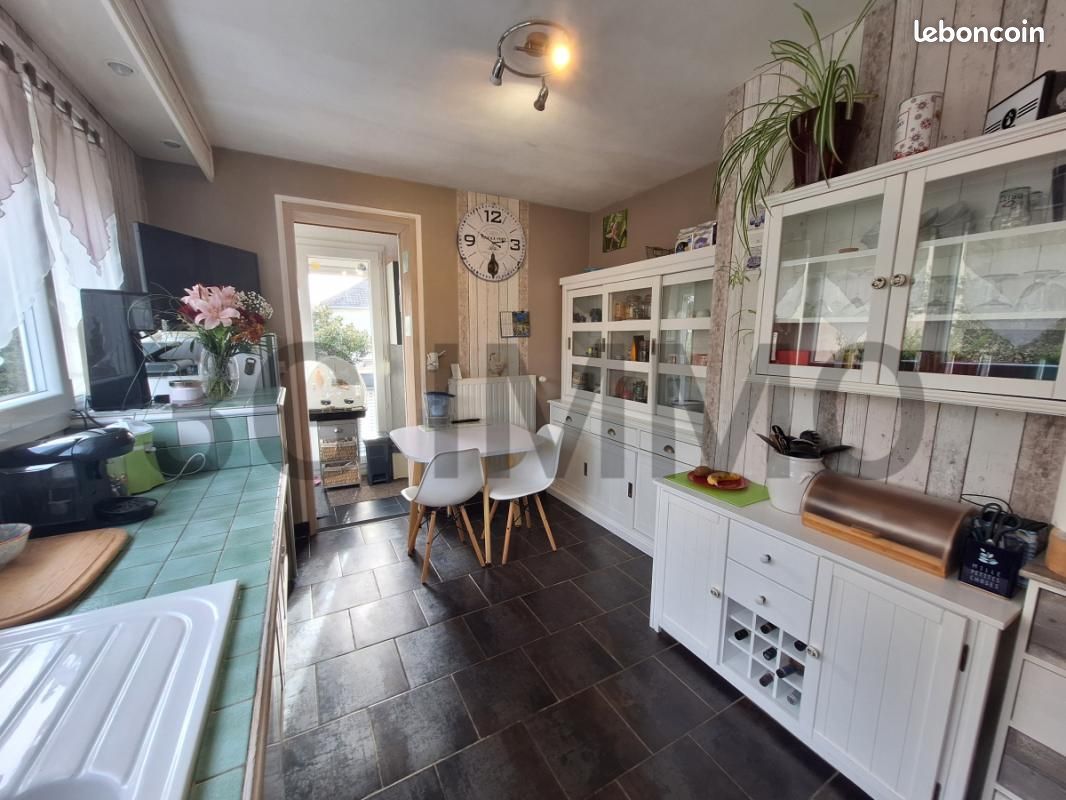 Maison 6 pièces 135 m² - Loudun 86200 (image principale 6)