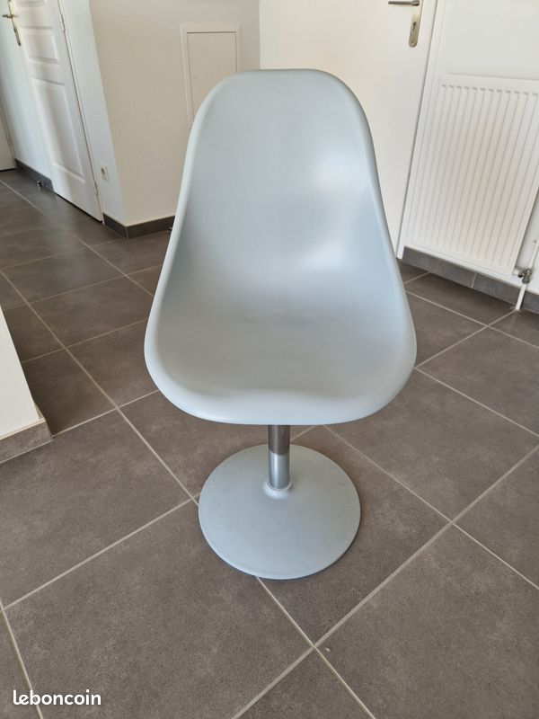 4 Chaises scandinave (image 1)