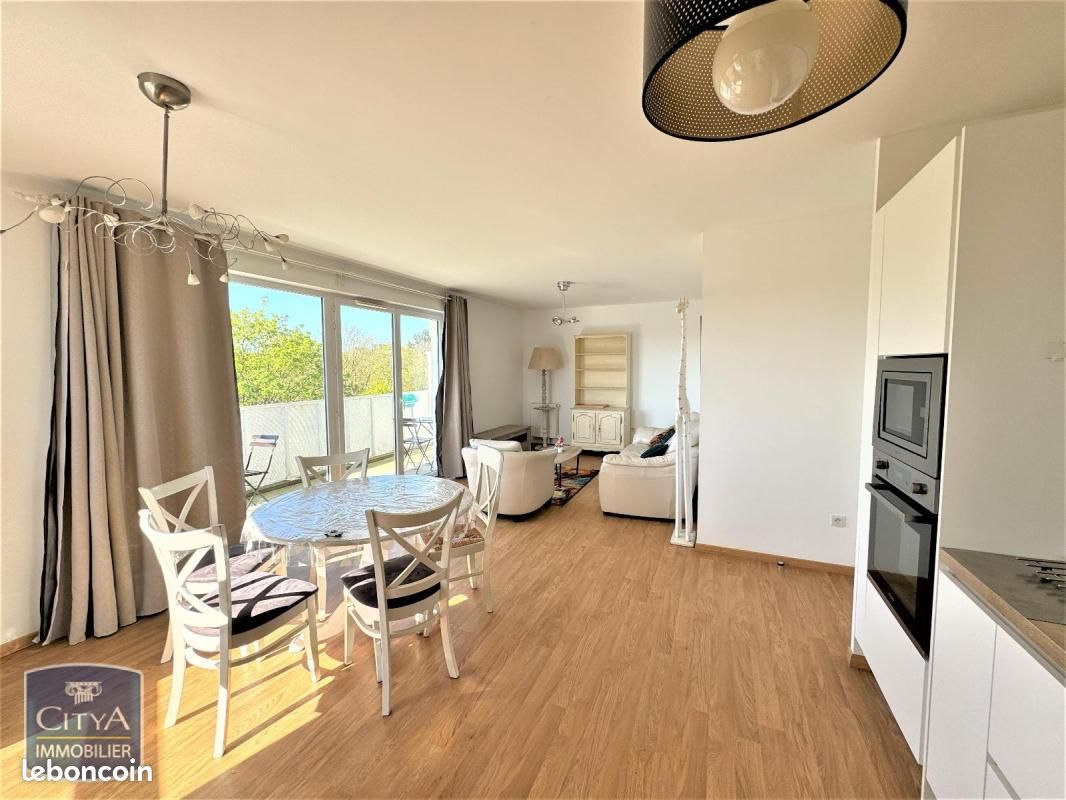 Appartement 4 pièces 81 m² · à Lille · 81 m² · 1 115 €
