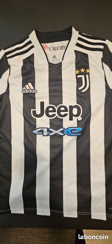 Maillot de foot Juventus année 2021-2022 taille 13-14 ans (image 2)