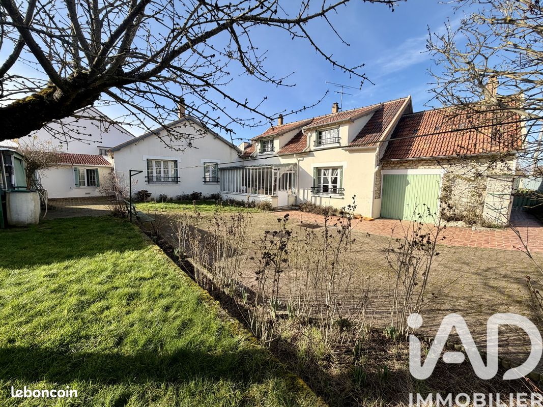 Maison 6 pièces 168 m² · à Valpuiseaux · 168 m² · 220 000 €