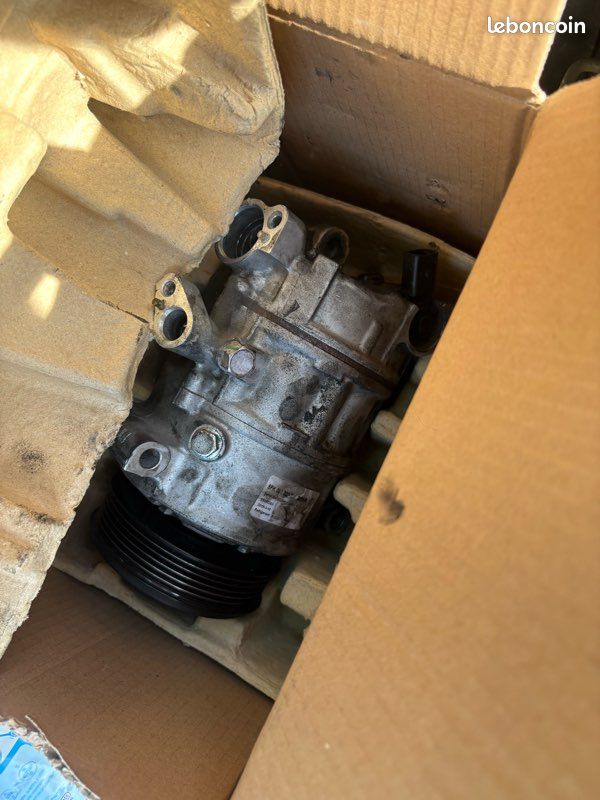 Compresseur de Clim golf 6 diesel (image 1)